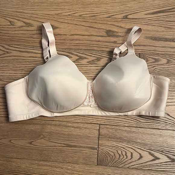 Vanity fair  nude bra  size 44B - Picture 1 of 7